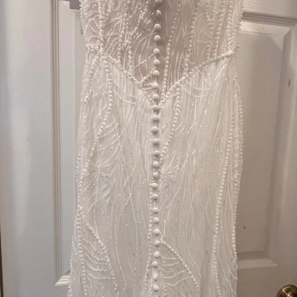 Ivory Corset Sleeveless Sweetheart Wedding GownBrand New